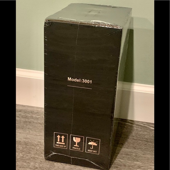 Red Wine Glasses Set of 2 - 21oz-Large Hand Blown Crystal Burgundy Glasses - Picture 4 of 5